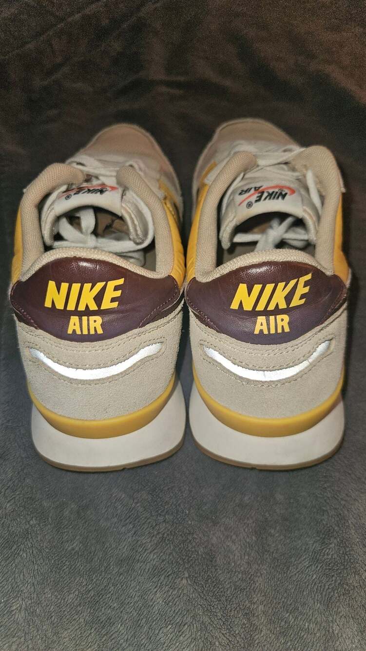 Nike Air Vortex Mineral Yellow Casual Sneakers View 5